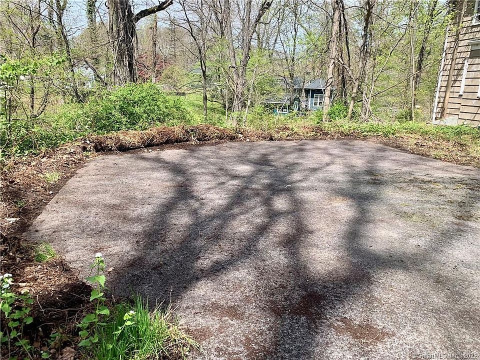 2nd image of 1430 Long Ridge Rd
