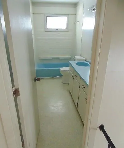 1110 Kingston Ave — Photo 10