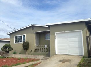 1512 Harding St, Seaside, CA 93955