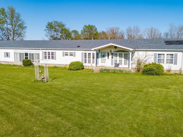 750 S Messick Rd, New Castle, IN 47362