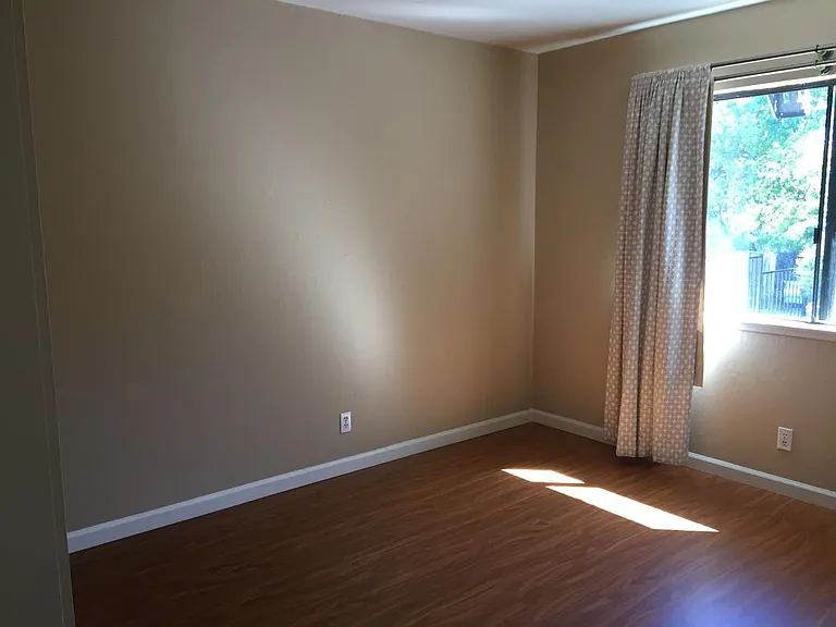 21 Holcomb Ct — Photo 5