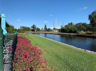 600 Valley Stream Dr APT F2, Naples, FL 34113