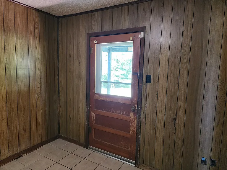 1822 Donna Dr — Photo 12