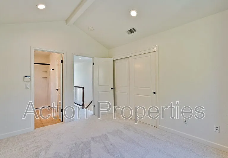 116 College Ave — Photo 17