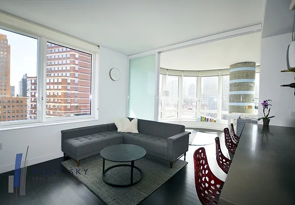 Sold by Mont Sky Real Estate | media 2