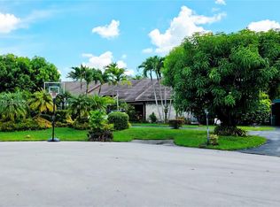 15305 SW 74th Ct, Palmetto Bay, FL 33157