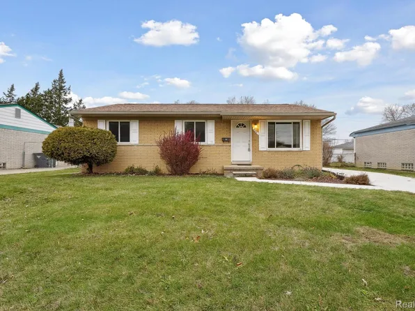 2159 Garry Dr, Troy, MI 48083