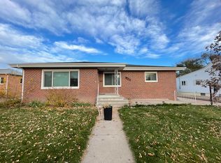 413 Elmwood Dr, Ogallala, NE 69153