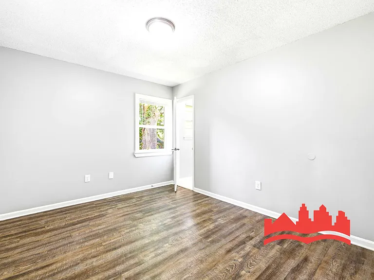 3230 Sweet Springs Dr — Photo 17