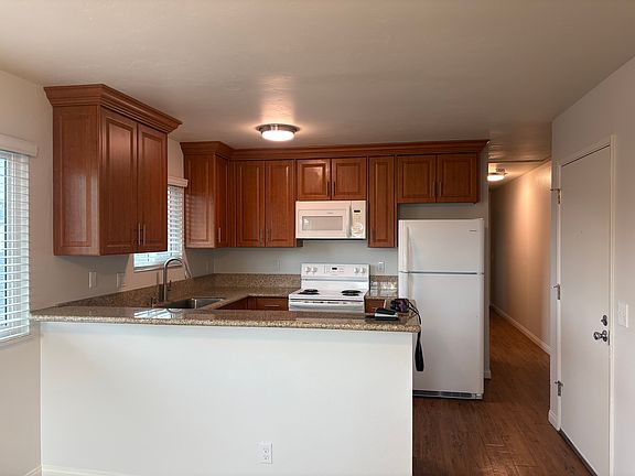 4th image of 4051 38th St APT 3