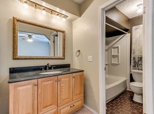 1732 Ridgeway Dr, Yukon, OK 73099