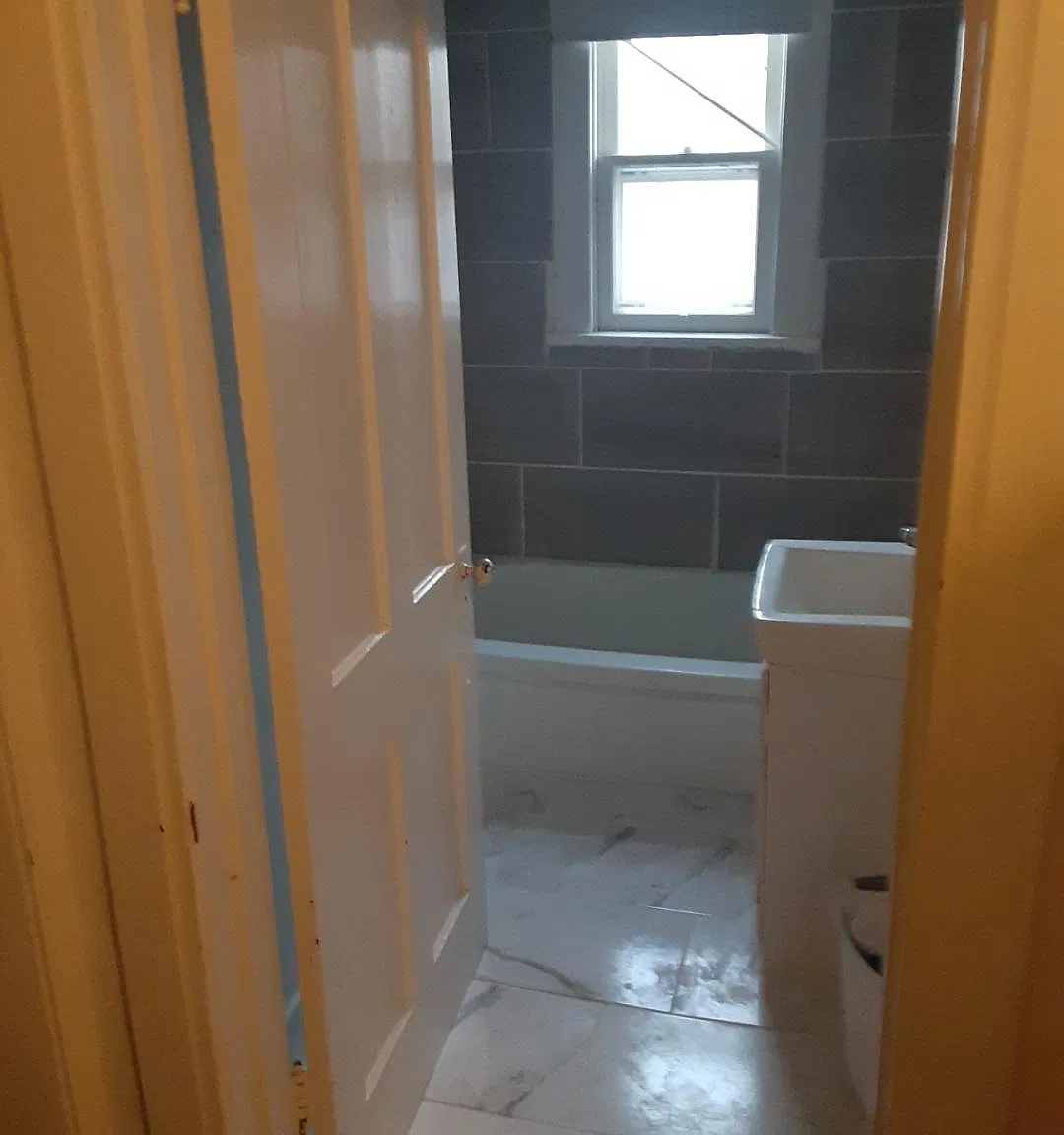 517 Hayes Ave — Photo 2
