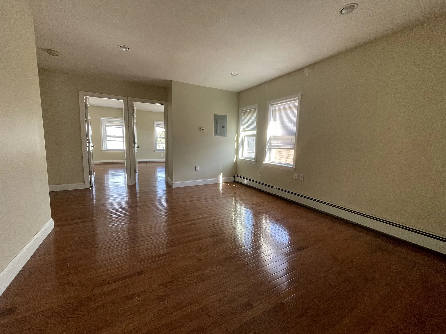 3 bed, 1.0 bath, $3,500 — Photo 3
