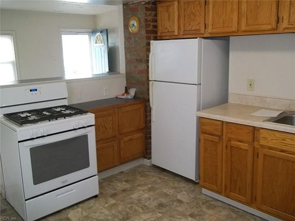 4th image of 8047 Chesapeake Blvd