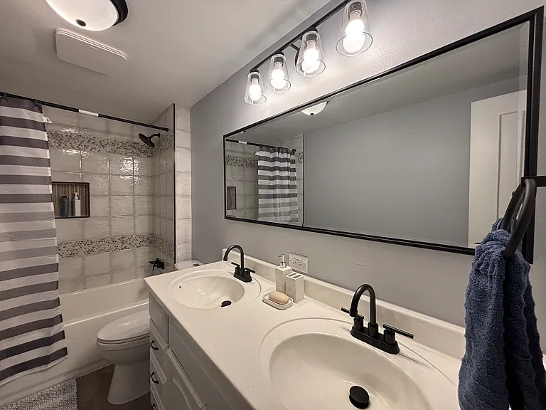1701 Old Thorndale Rd — Photo 5