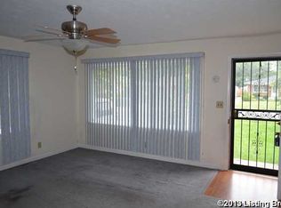 7718 Poinsettia Dr, Louisville, KY 40258
