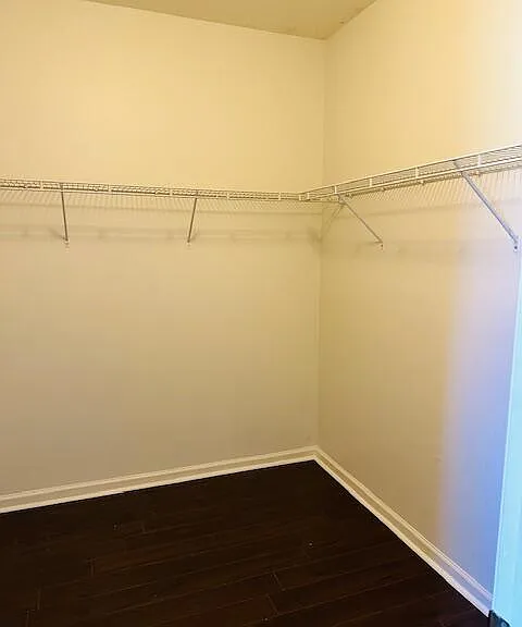 4390 Berkshire Wharf Dr — Photo 11