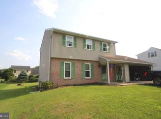 214 E Penn Grant Rd, Willow Street, PA 17584