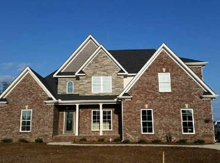 2109 Slater Dr, Murfreesboro, TN 37128