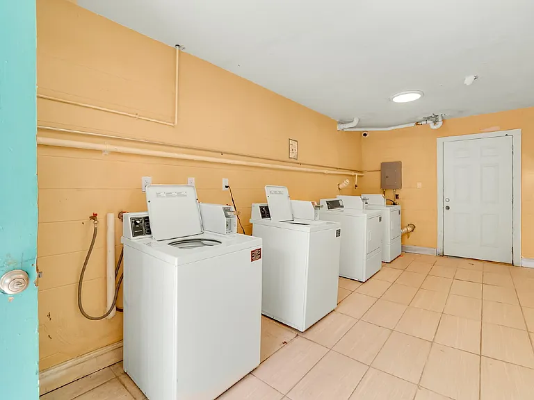 1404 S Deleon Ave #1 — Photo 26