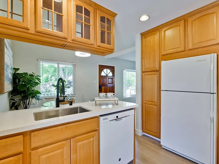1808 Villa St — Photo 15