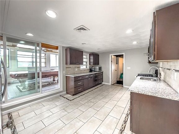 2nd image of 101 Woodland Ave