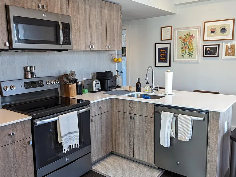 3383 Washington St #304 — Photo 2