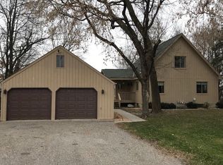9762 91st St NW, Annandale, MN 55302