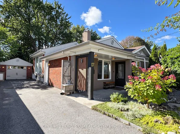 17 Kecala Rd, Toronto, ON M1P 1K5