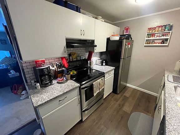 5th image of 2 Abbott Farm Ln Unit 22