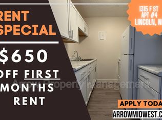 1315 F St #4, Lincoln, NE 68508
