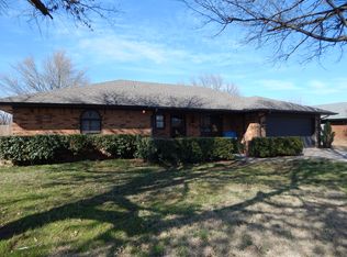 608 SW 25th St, El Reno, OK 73036