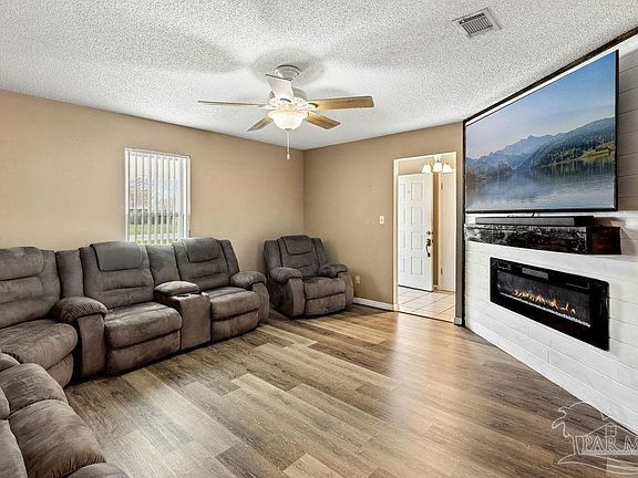 3rd image of 2329 Ryale Rd