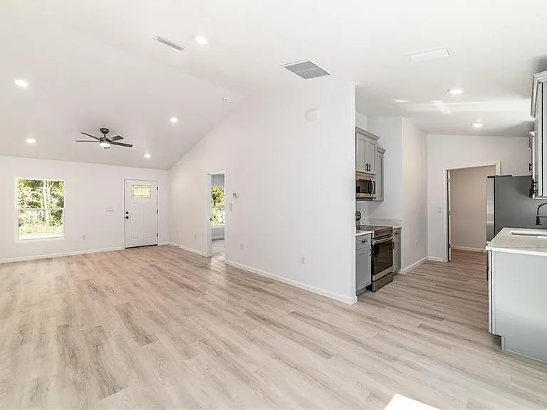 15388 SW 26th Pl — Photo 12
