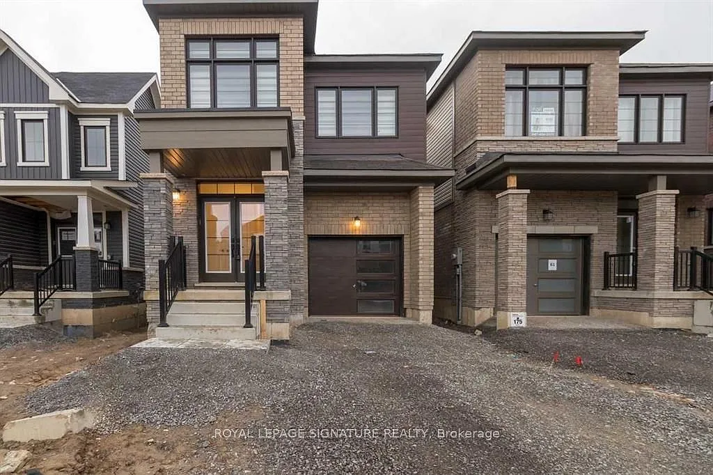 4 bed, $2,700 — Photo 1