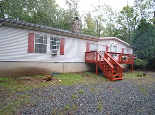 548 Maxatawny Dr, Pocono Lake, PA 18347