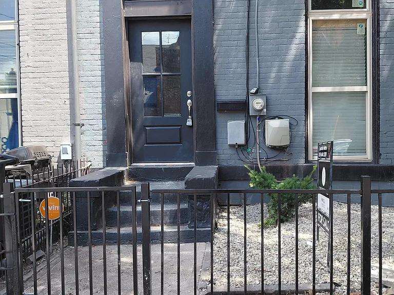 460 Dayton St — Photo 39