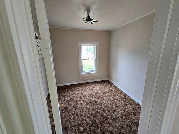 4th image of 2735 12th St