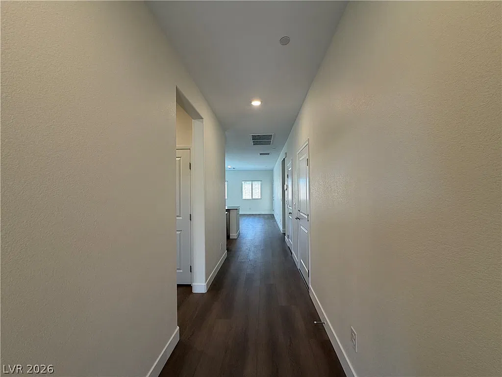 2 bed, 2.0 bath, 1099 sqft, $1,795 — Photo 3