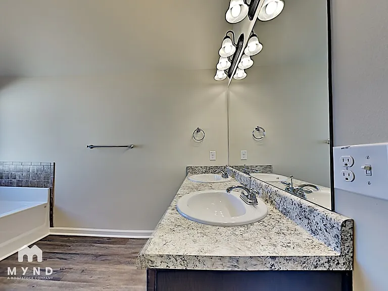 9028 Holder Rd — Photo 15