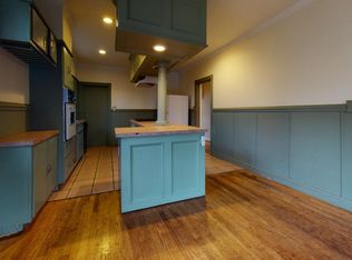 906 Litchfield Rd, Baltimore, MD 21239