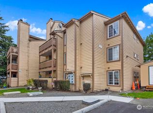 22810 30th Ave S UNIT B202, Des Moines, WA