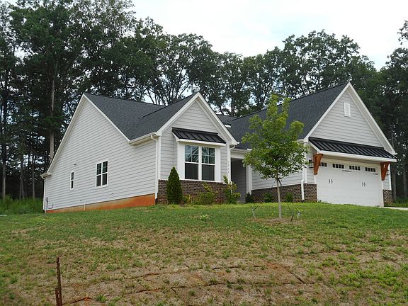 3rd image of 3204 Timber Run Ln