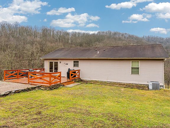 2nd image of 102 Indian Camp Run Rd