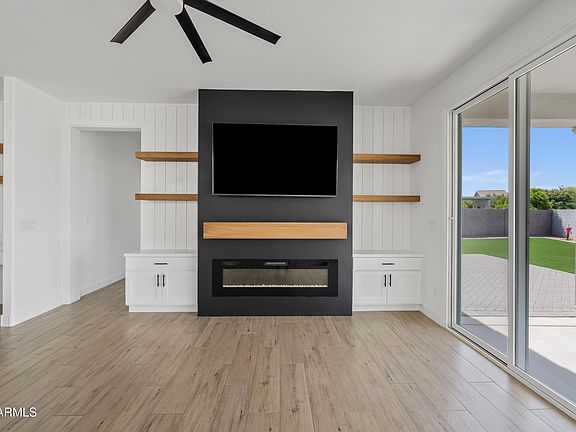 3rd image of 486 E BAMBOO Lane