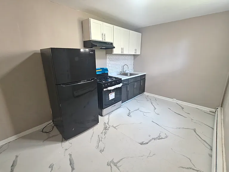 429 River St #1 — Photo 6