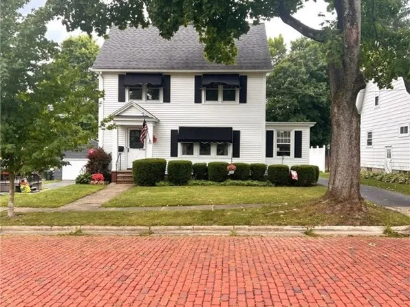 150 Sturges St, Jamestown, NY 14701