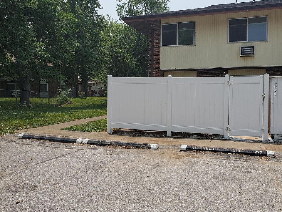 1st image of 7520 Hazelcrest Dr #1