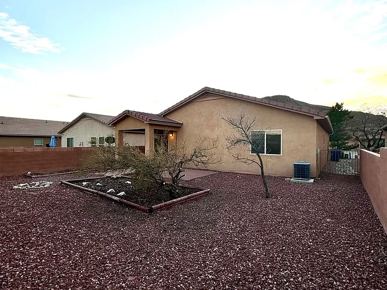 950 Desert Senna Ave SW — Photo 20