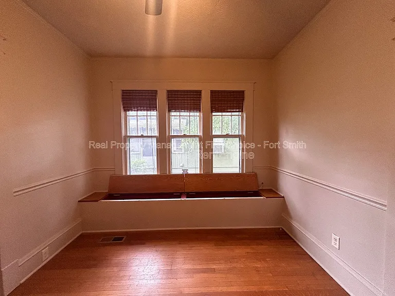 811 N 41st St — Photo 7